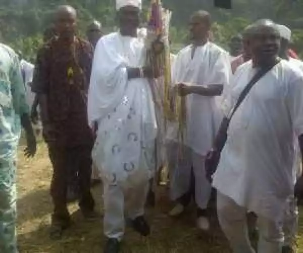 Photos Of New Ooni Of Ife As He Returns From The Forest With The Traditional Crown